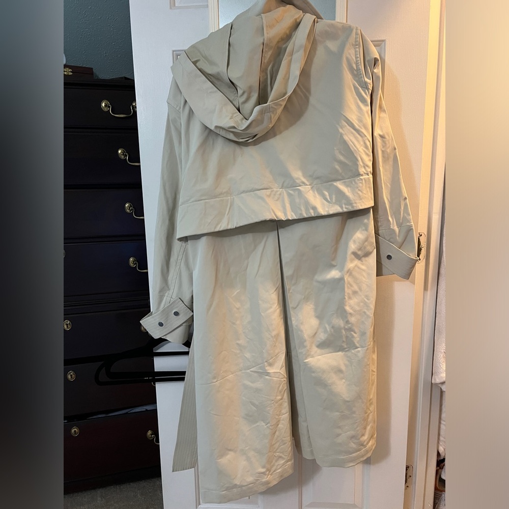 NWOT ADAY Legacy Trench, Sesame, Medium